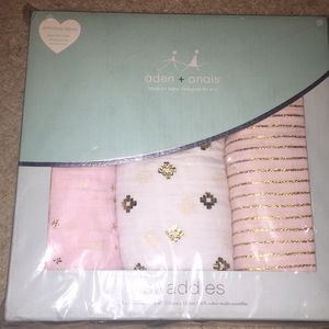 Aden and anais swaddles
